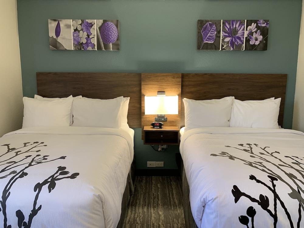 Chesapeake Inn And Suites Lexington Park Patuxent River Naval Air Station Kalifornien Exteriör bild
